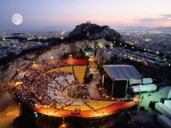 summer-concert-at-Lykavitos-Hill-Theatre
