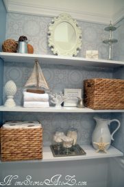 learn-how-to-decorate-your-shelves-678x1024
