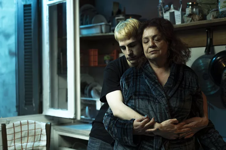 Είδαμε την παράσταση | Αγώνες και μεταμορφώσεις μιας γυναίκας